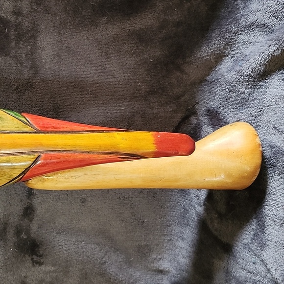 Vintage hand carved and painted wooden parrot figurines souvenir folk art macaw - Picture 9 of 10